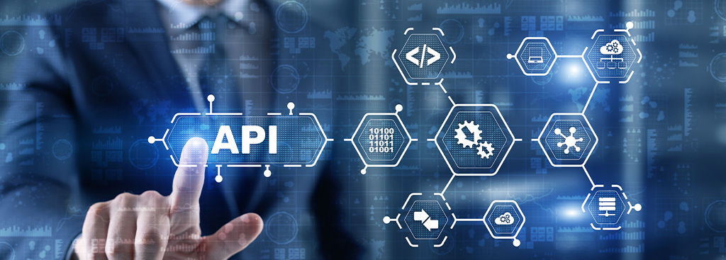 بنية الفوترة الإلكترونية القائمة على واجهات برمجة التطبيقات (API-First): لماذا تبتعد مؤسسات الإمارات العربية المتحدة عن الرفع المجمّع؟